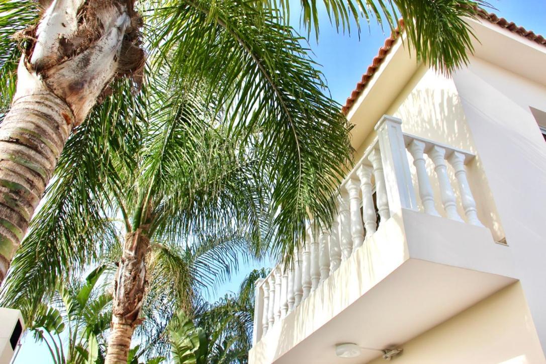 Villa Agnes Ayia Napa Bagian luar foto