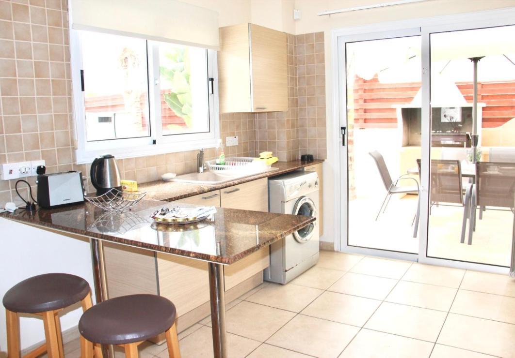 Villa Agnes Ayia Napa Bagian luar foto