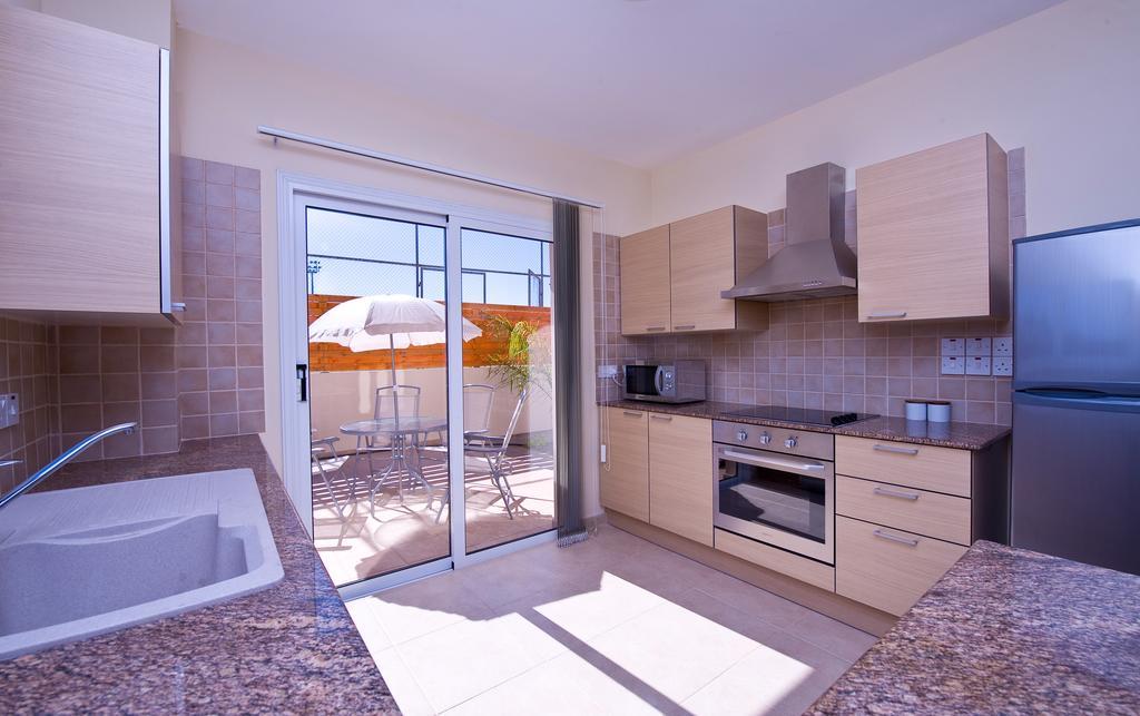 Villa Agnes Ayia Napa Bagian luar foto